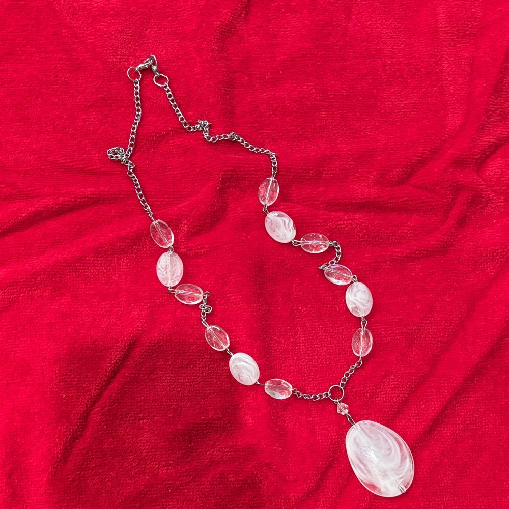 ☃️ NEW LOWER PRICE ☃️ ~ Elegant Silver and Clear Beaded Necklace